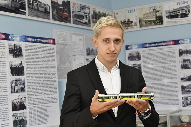 Зачем краснодарский блогер арендовал трамвай и сделал в нем бесплатный проезд