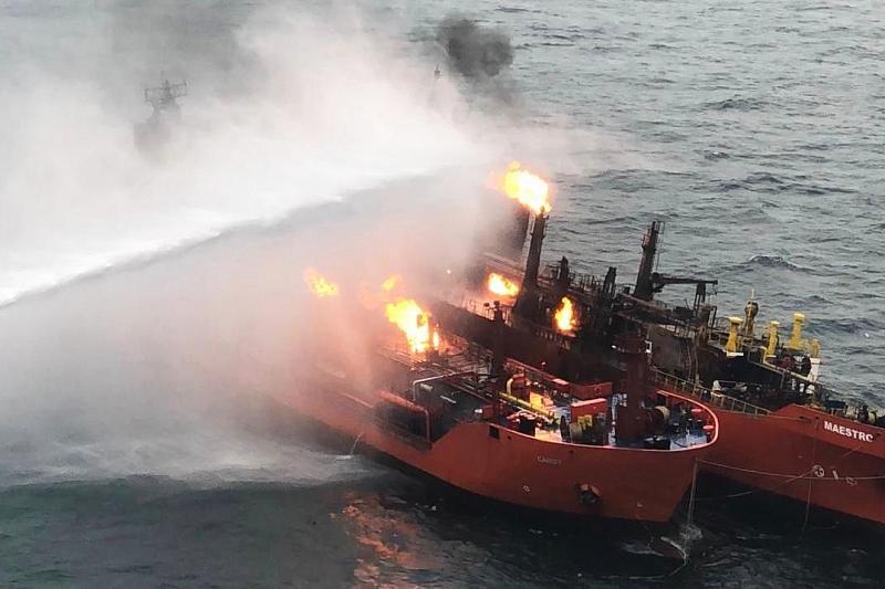 При пожаре на судах в Керченском проливе погибли четыре гражданина Турции