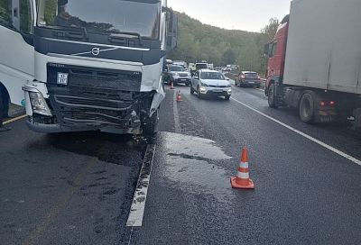 В полиции рассказали подробности ДТП с двумя погибшими на трассе М-4 «Дон» в Краснодарском крае