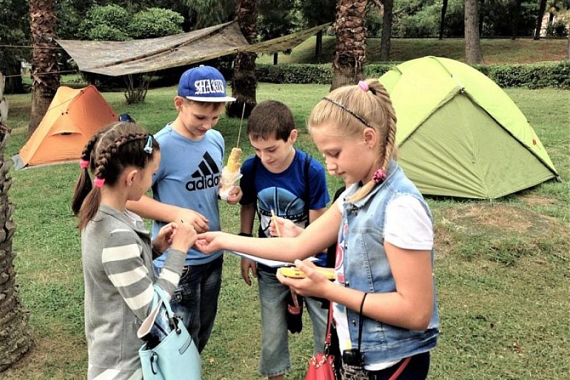 Во время летних каникул для более 450 тысяч школьников Краснодарского края организуют различные формы досуга