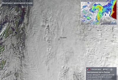 Обрушившийся накануне на Москву шторм Роскосмос запечатлел на фото