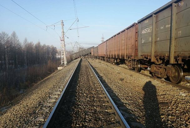 Двадцать вагонов сошли с рельсов в Забайкальском крае