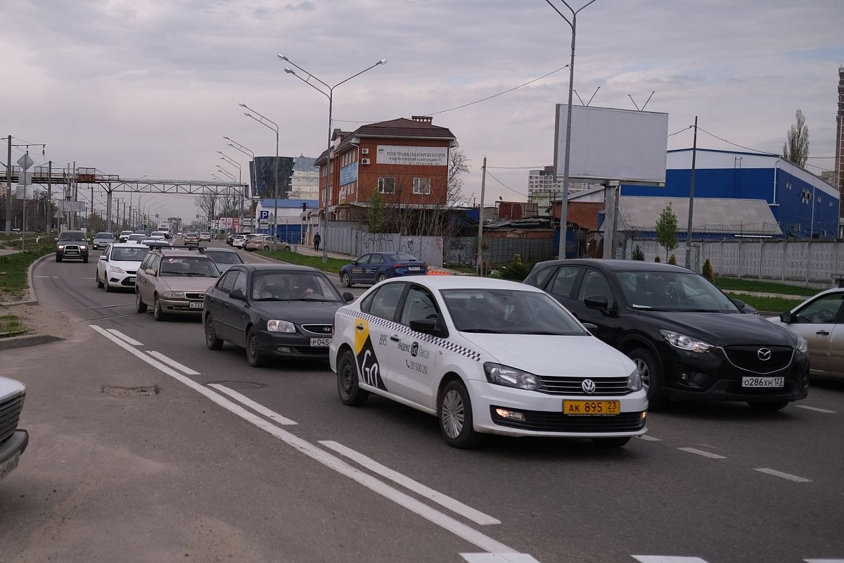 Полицейские ищут в Краснодаре тонированные машины - Кубанские новости