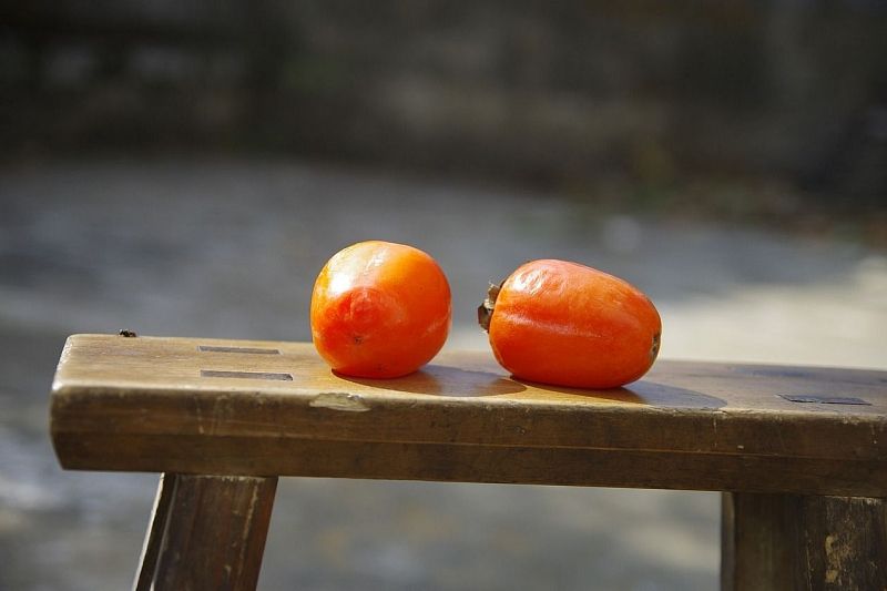 Диетолог назвала хурму неоднозначным фруктом: кому и сколько можно есть