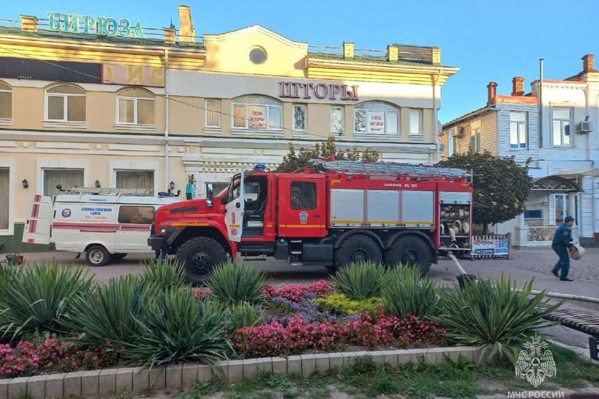 В центре Ейска потушили пожар в здании банка