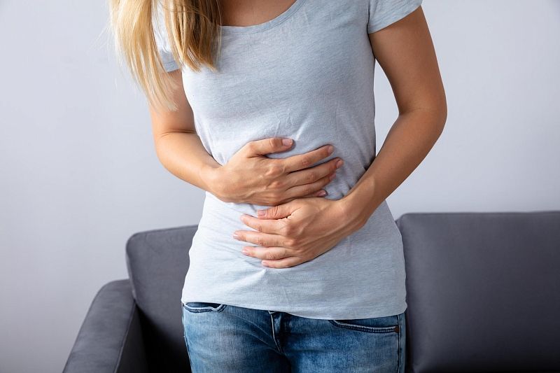 Боль в желудке: 6 органов, о проблемах с которыми может предупреждать этот симптом