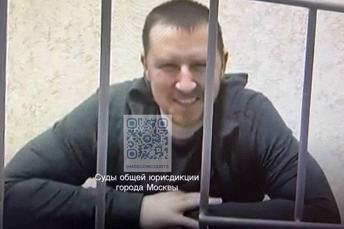 У экс-мэра Сочи Копайгородского и его жены изъяли 62,2 млн рублей, 40 тыс. долларов и более 2 тыс. евро