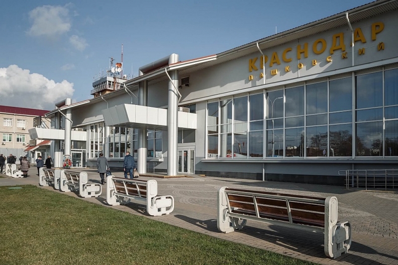 Информация о минировании самолетов в аэропорту Краснодара не подтвердилась