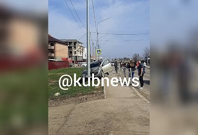 Женщина-полицейский на иномарке насмерть сбила школьника на пешеходном переходе