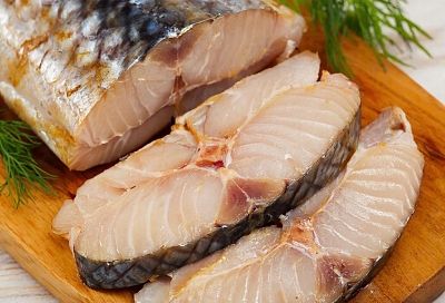 Копченая скумбрия в домашних условиях: Никакого жидкого дыма — только соль, сахар, чай и луковая шелуха