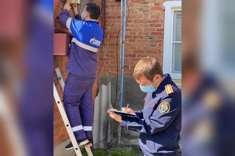 Мать и трое детей отравились угарным газом в Тимашевском районе