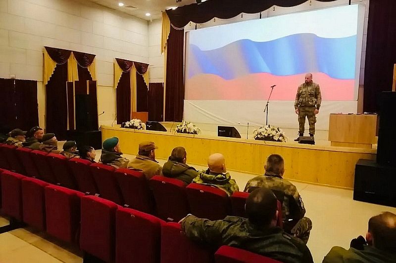 Кубанских казаков-добровольцев наградили в Ростовской области 
