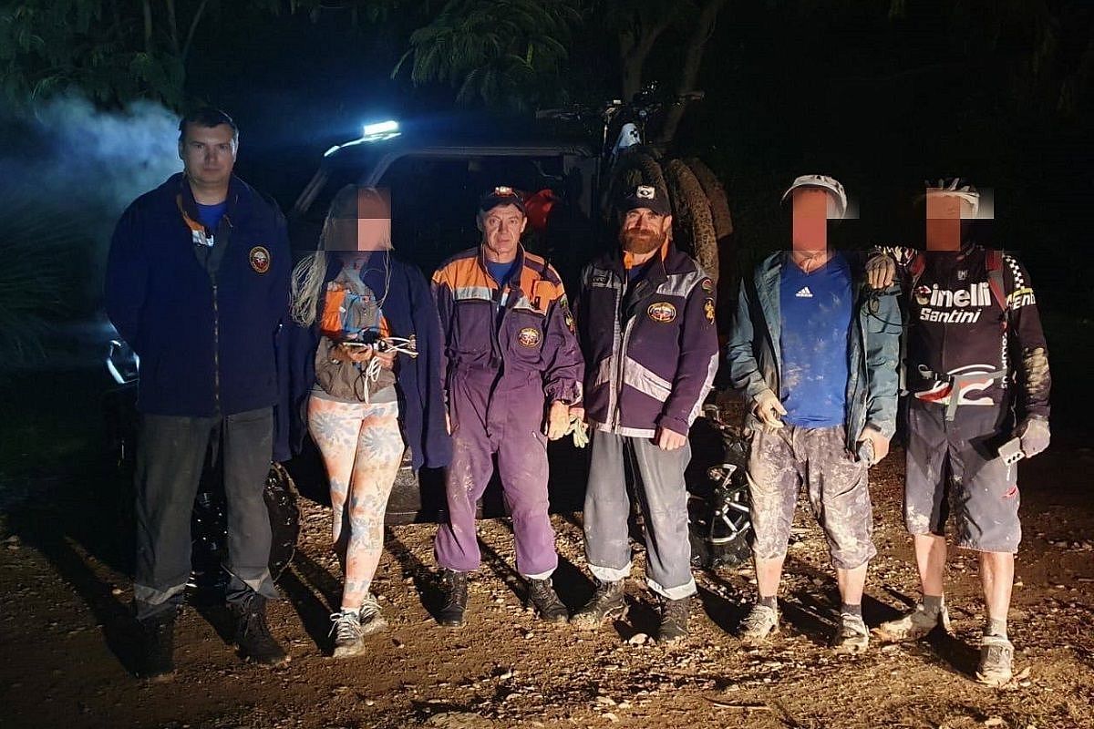 Трех заблудившихся велосипедистов нашли в районе горы Молдавановская под Геленджиком