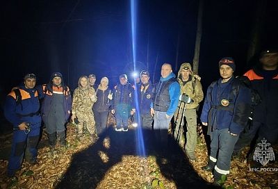 На горе в Сочи спасли заблудившихся туристок