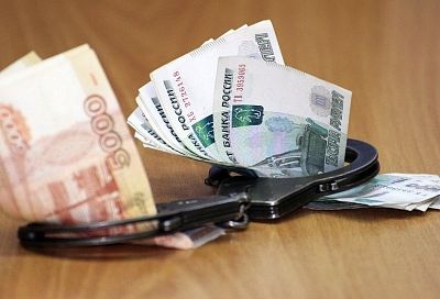 В Краснодарском крае следователь полиции сбежал с 3 млн рублей взятки