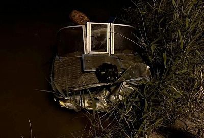 Один человек погиб, еще семеро пострадали при столкновении моторных лодок в акватории лимана на Кубани