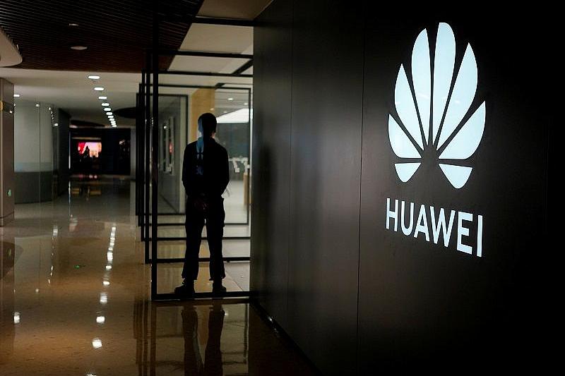 Huawei представила свою операционную систему 