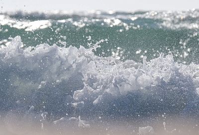 Трехметровые волны и шквалистый ветер: шторм обрушится на побережье Анапы и Темрюкского района