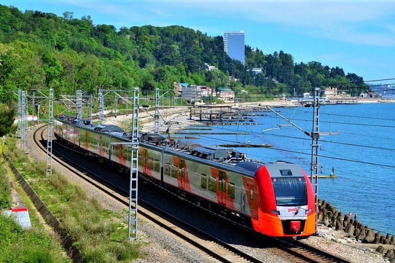 Проект переноса железной дороги от побережья моря в Сочи завершат до 2030 года