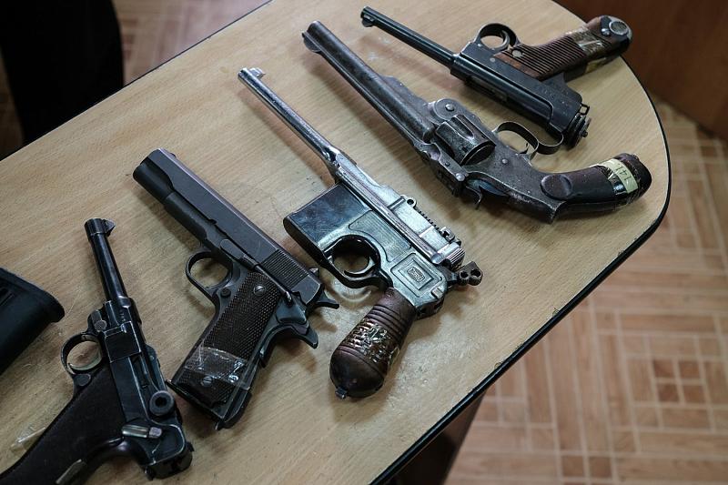 Кубанские эксперты-криминалисты выполняют более 40 тысяч экспертиз и около 12 тысяч исследований вещественных доказательств в год, более 90% из них помогают расследованию преступлений.