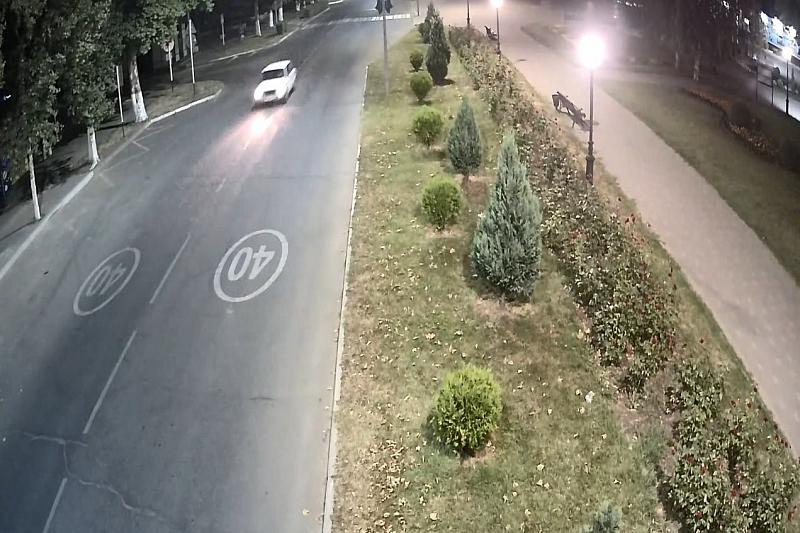 «Играли в шашечки»: в Краснодарском крае в ДТП погибли водитель и пассажир легковушки