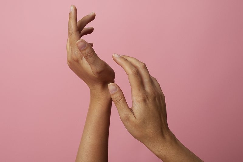 Всего 1 минута в день: начните делать массаж пальцев, и удивитесь, что случится с вашим телом