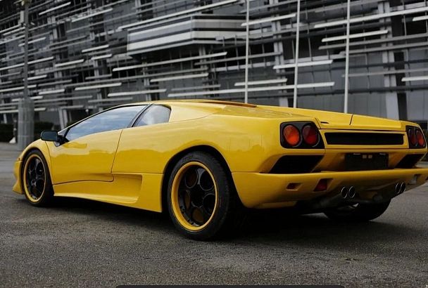 Lamborghini Diablo 1992 года продают в Сочи за 34 млн