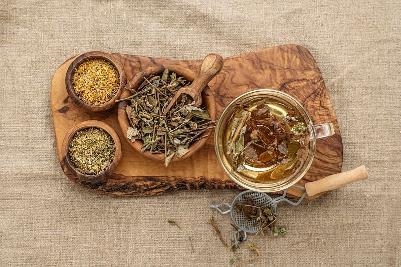 Всего 3 компонента: травяной чай, который помогает при атеросклерозе