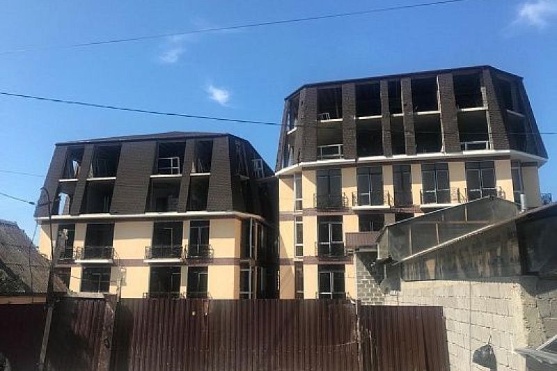 Два многоквартирных дома в Сочи пойдут под снос