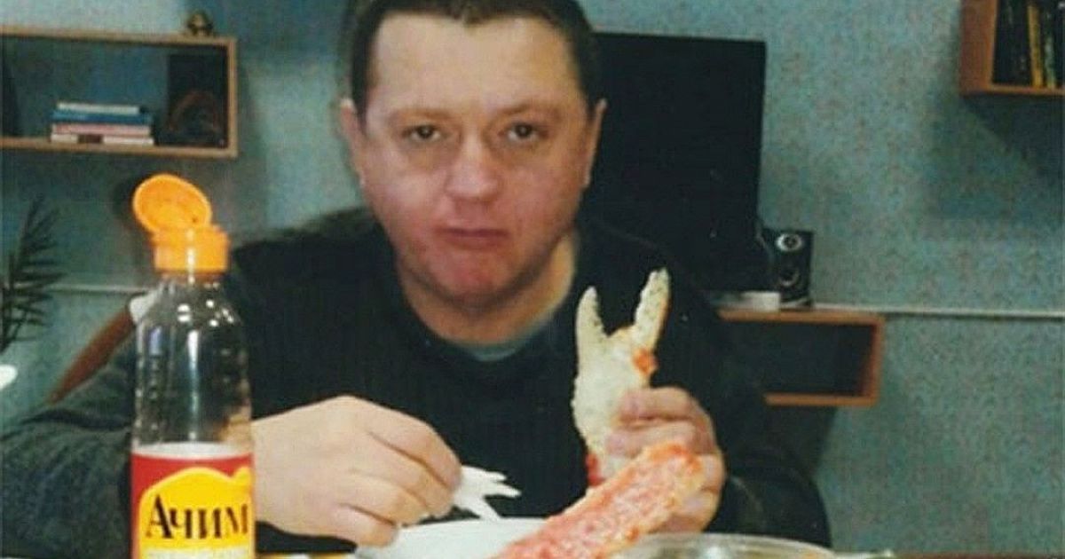 Цеповяз в тюрьме ест крабов фото