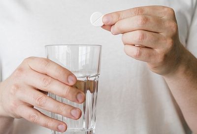 Почки откажут –  не заметите: срочно начните правильно пить свои любимые таблетки от головной боли