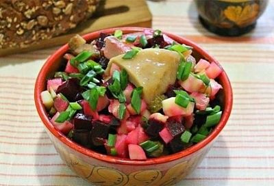 Винегрет «Старорусский» с волшебной заправкой: просто смешал горчичный порошок с уксусом и сахаром