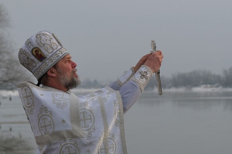 Как отмечают Крещение в Краснодаре: в городе проходят богослужения и омовения