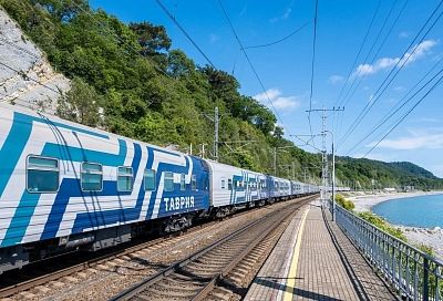 Восемь поездов задерживаются из-за перекрытия Крымского моста