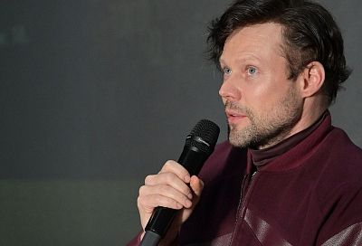 Известный российский актер провел в Краснодаре презентацию комедии «Волчок»