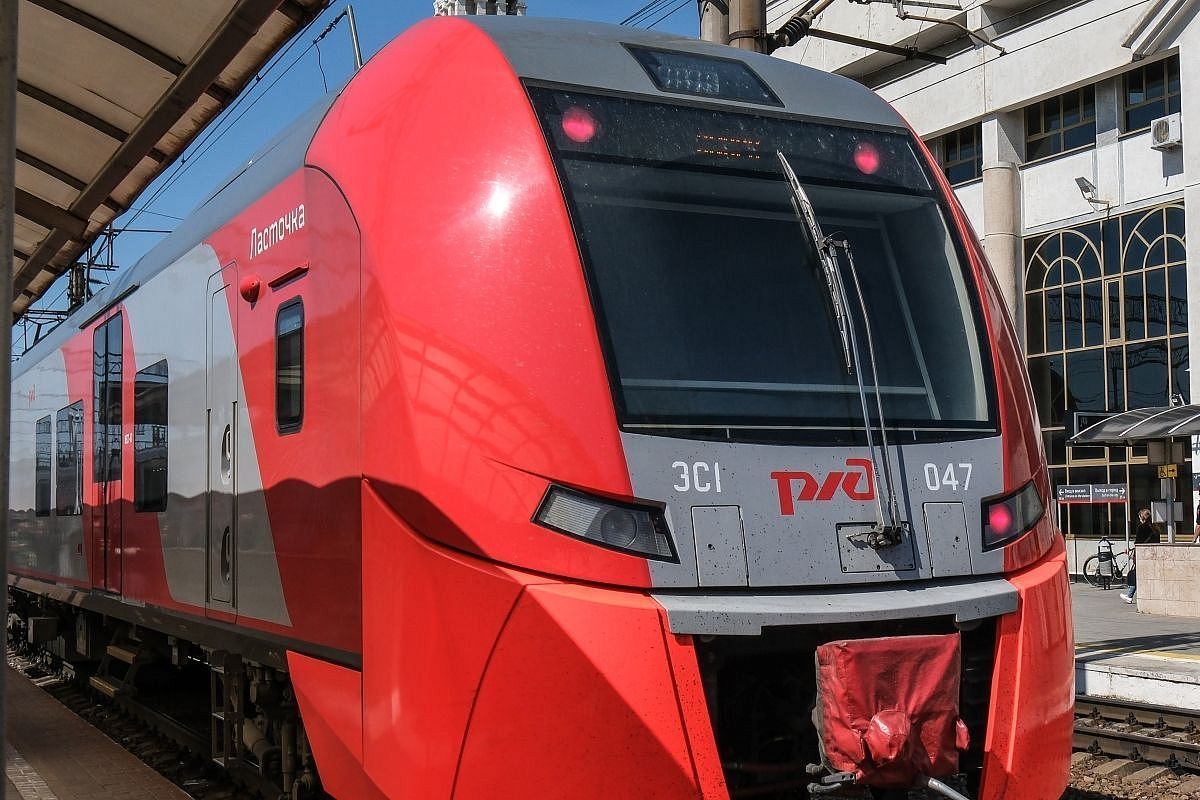 В Сочи 15 и 18 ноября пригородным поездам отменят некоторые остановки