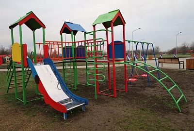 Новогодний подарок для селян: в Выселковском районе благоустроили парк