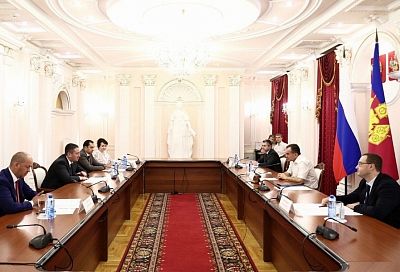 Губернатор Вениамин Кондратьев провел встречу с руководством «Почты России»