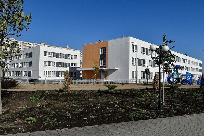 В Краснодаре открыли новую школу на 1100 мест
