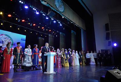 Глава Адыгеи приветствовал участников ХХ международного фестиваля мастеров искусств «Мир Кавказу»