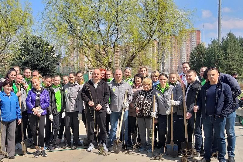 К акции «Краснодар - 10 тысяч деревьев» присоединился ГК «Кубань» 