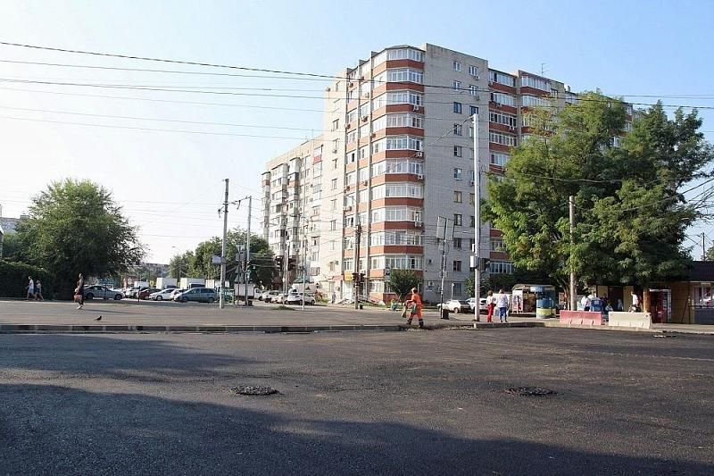 В Краснодаре на месте снесенного рынка по улице Бургасской сделают бесплатную парковку и ярмарку выходного дня