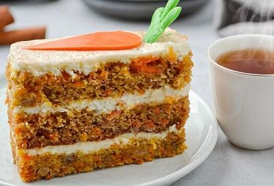 Когда семья просит торт, а времени нет – пеку морковный пирог: все смешала  ложкой и в духовку