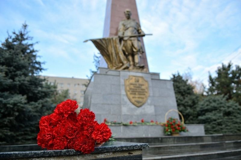 Память героев Великой Отечественной войны почтили в Краснодаре в День Неизвестного Солдата