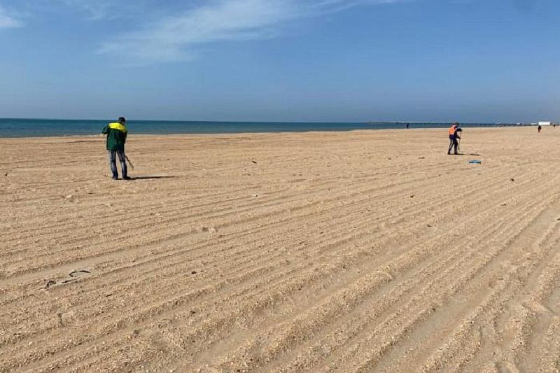 С пляжей курорта вывезли более 75 кубометров мусора