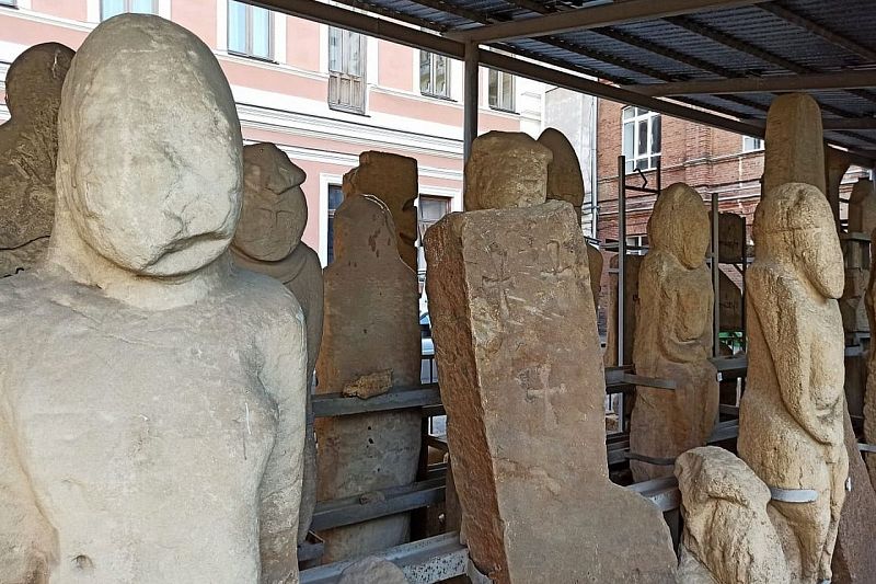 Выставка «Тайны каменных изваяний» открылась в Краснодаре