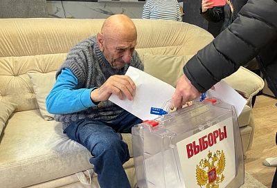 На выборах президента РФ проголосовал участник Сталинградской битвы Айказ Аракелович Овсепян