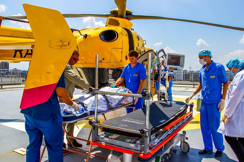 Благодаря вертолету санавиации пациентов со всех уголков Кубани оперативно доставляют в ККБ