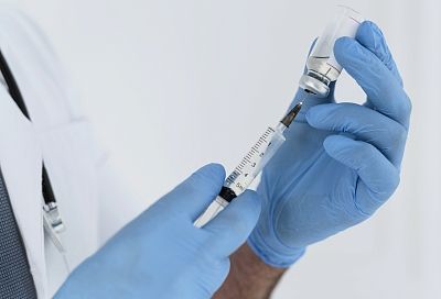 Нужна ли вам прививка от кори в этом году: доктор Мясников объяснил