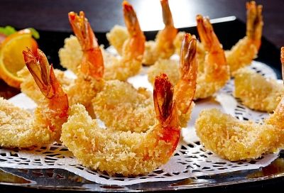 Золотые «хрустяшки»: жарим креветки во фритюре 